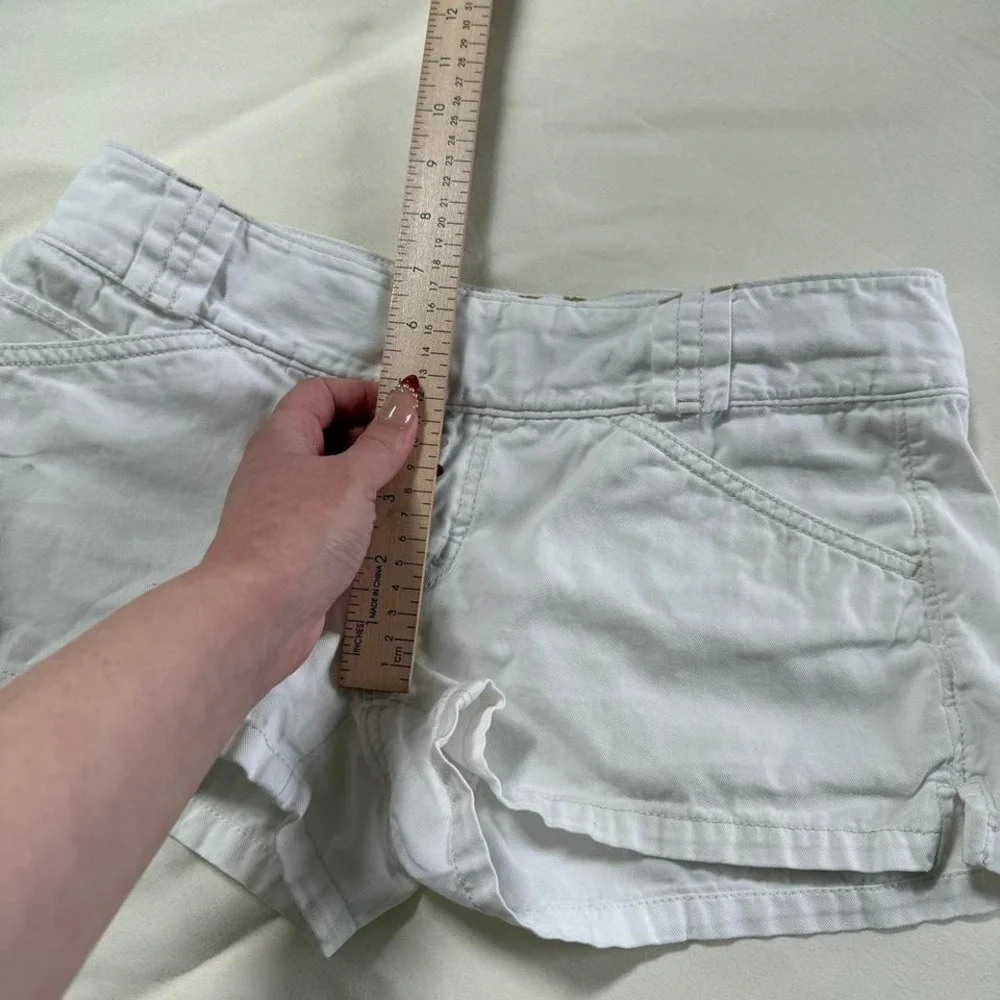 Y2k white low rise shorts  express white shorts size‎ 4